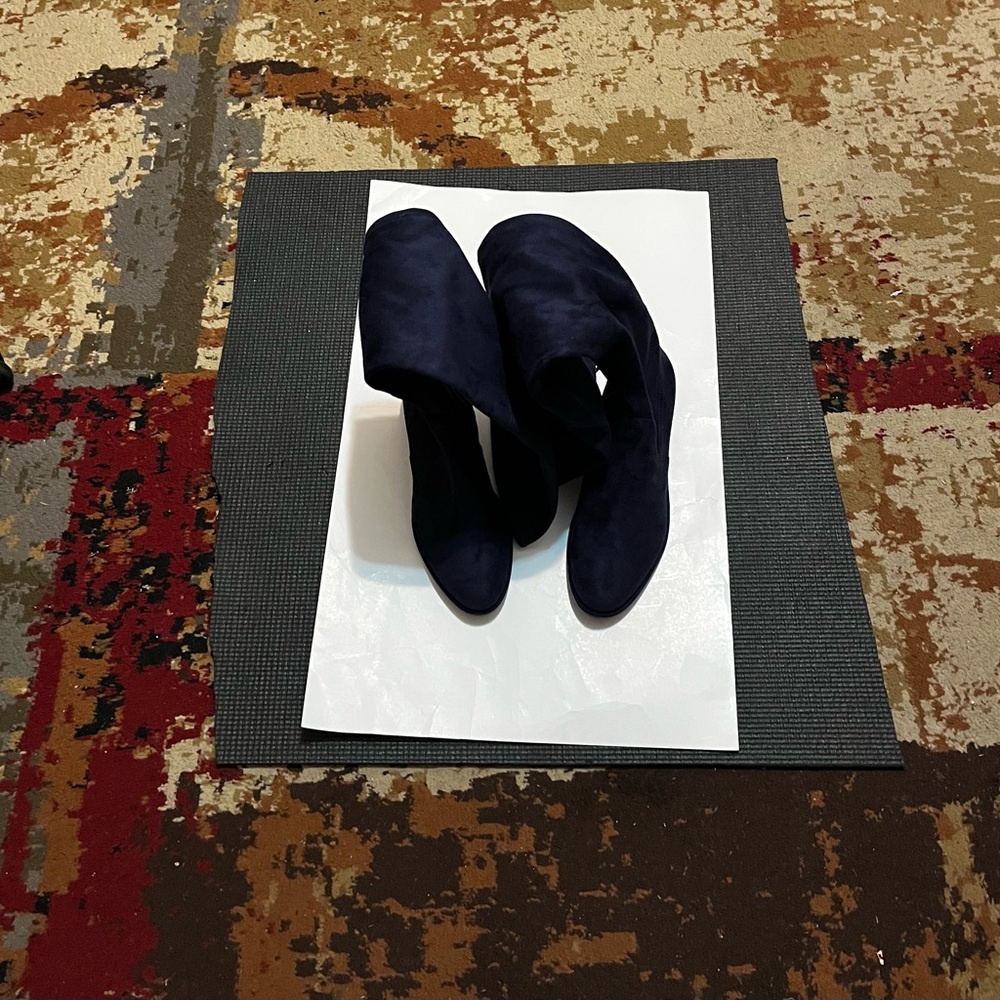 Marc Fisher / Humor 2 Dark Blue Over-The-knee Boots Size: 6m